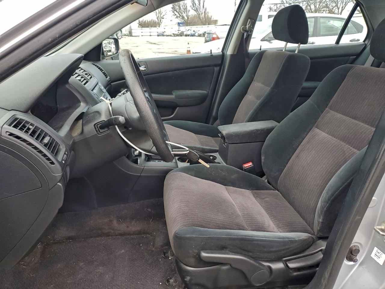 2003 HONDA ACCORD LX photo 13