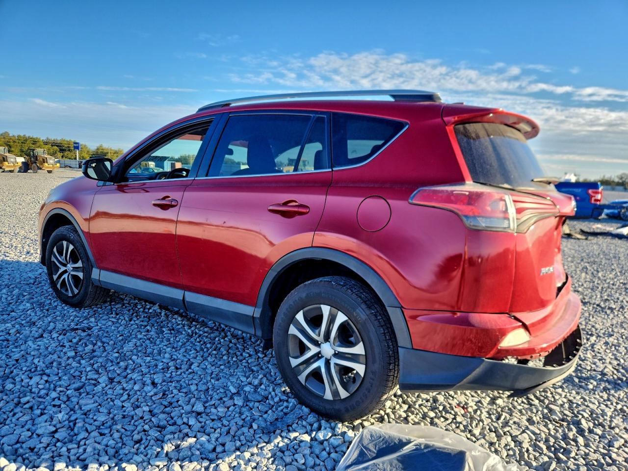 2016 TOYOTA RAV4 LE photo 2