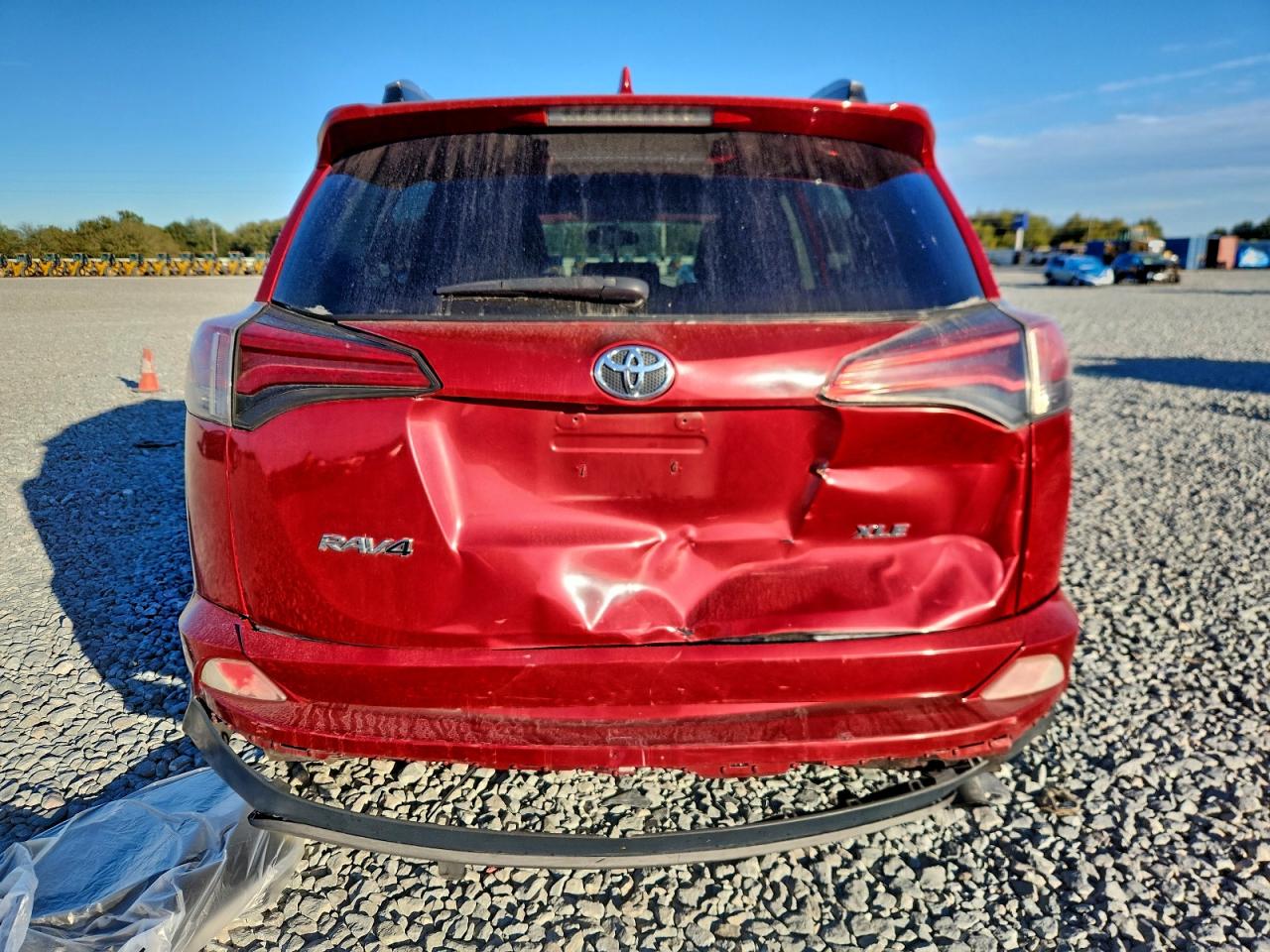 2016 TOYOTA RAV4 LE photo 6