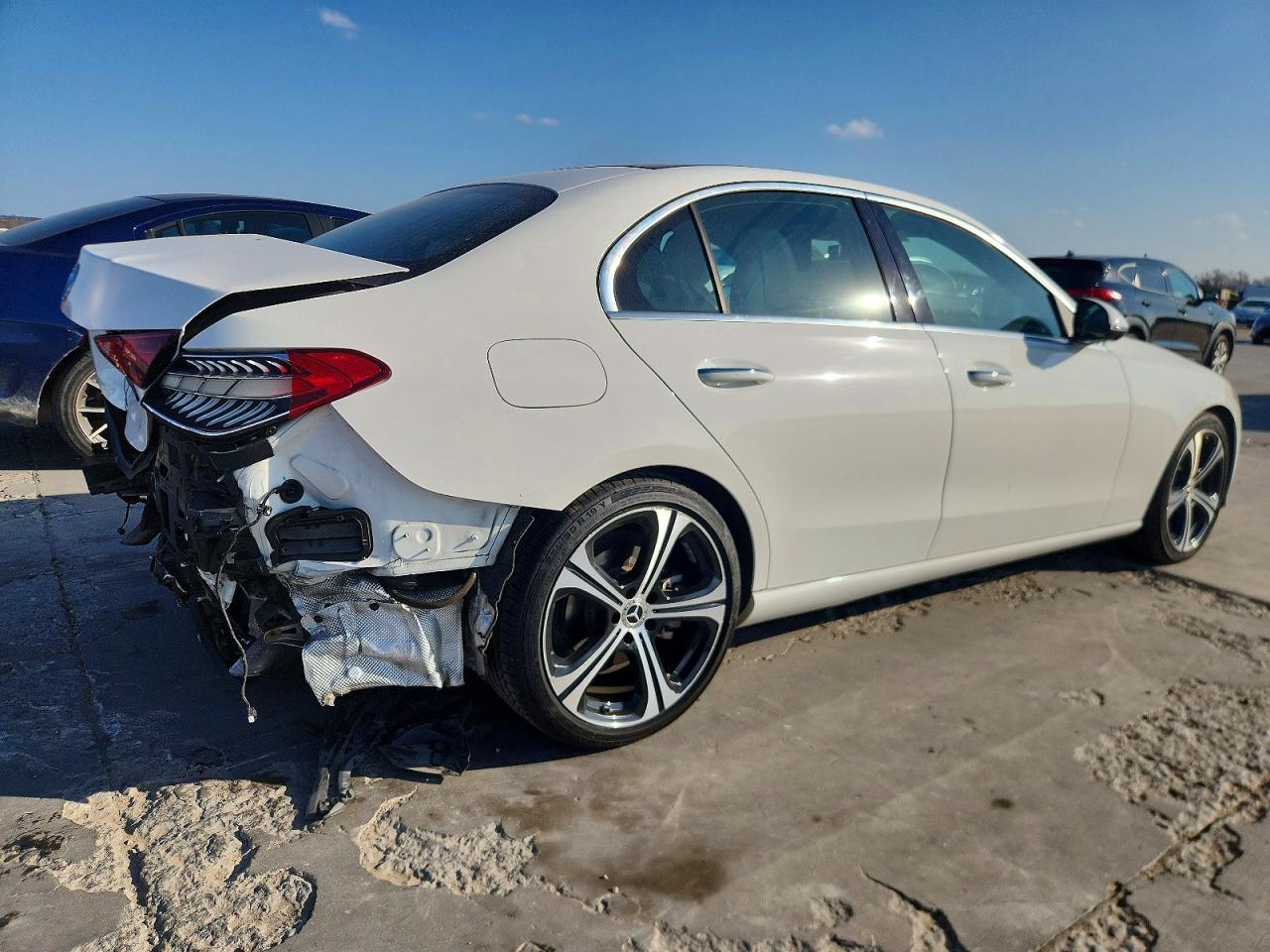 2022 MERCEDES-BENZ C 300 photo 3