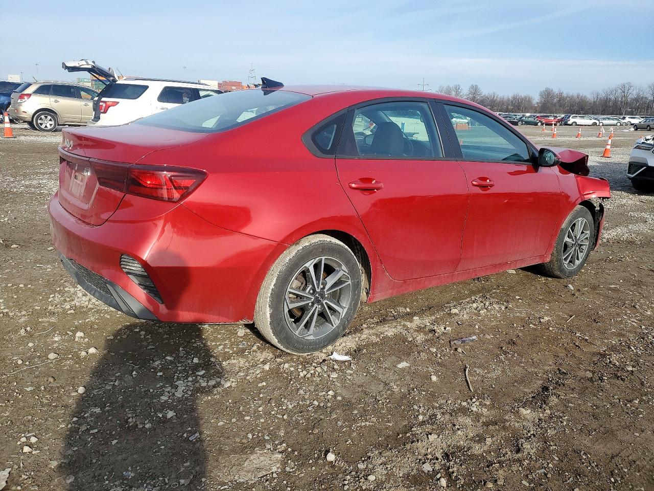 2023 KIA FORTE LXS photo 3