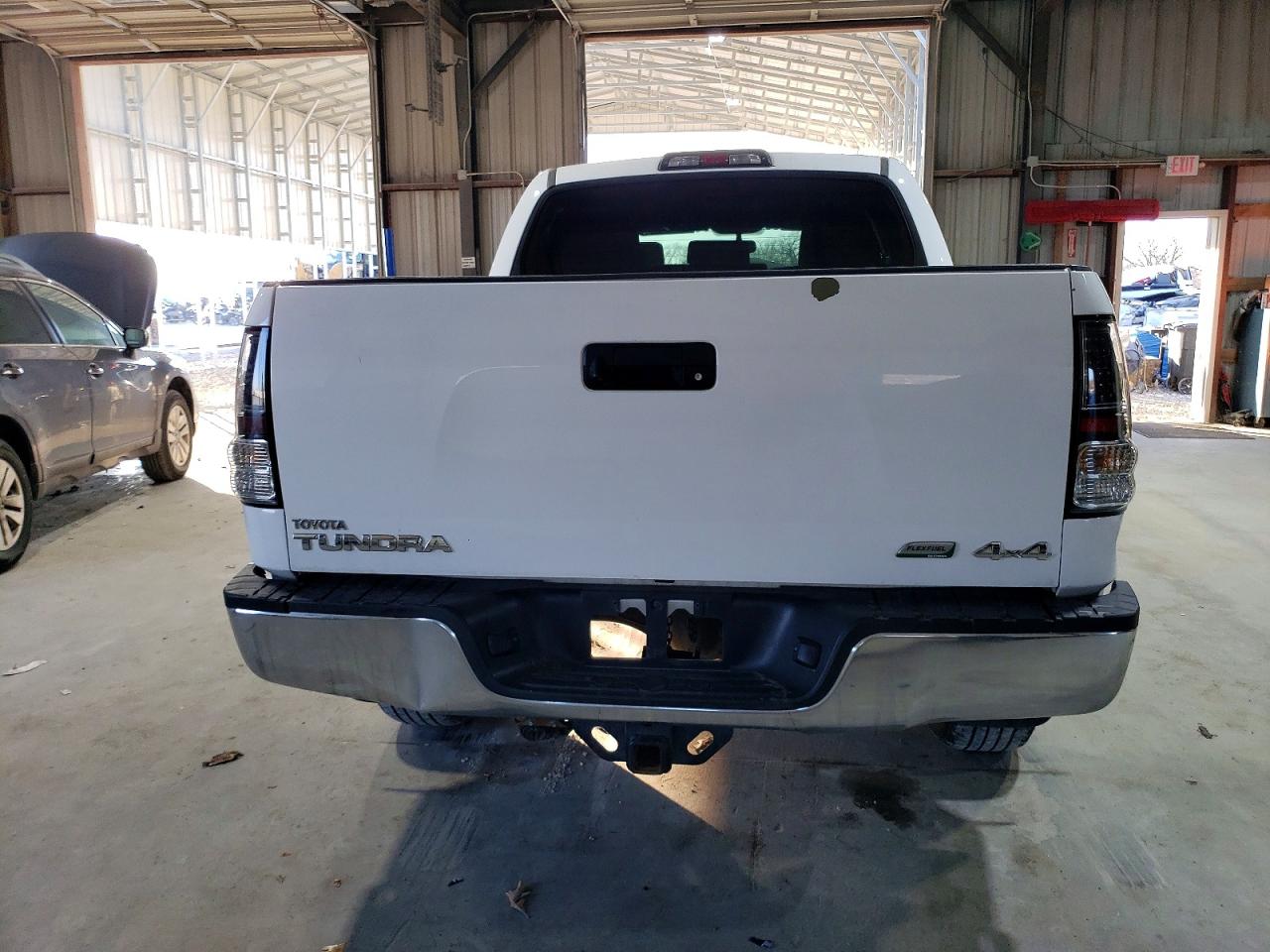 2012 TOYOTA TUNDRA CREWMAX SR5 photo 6