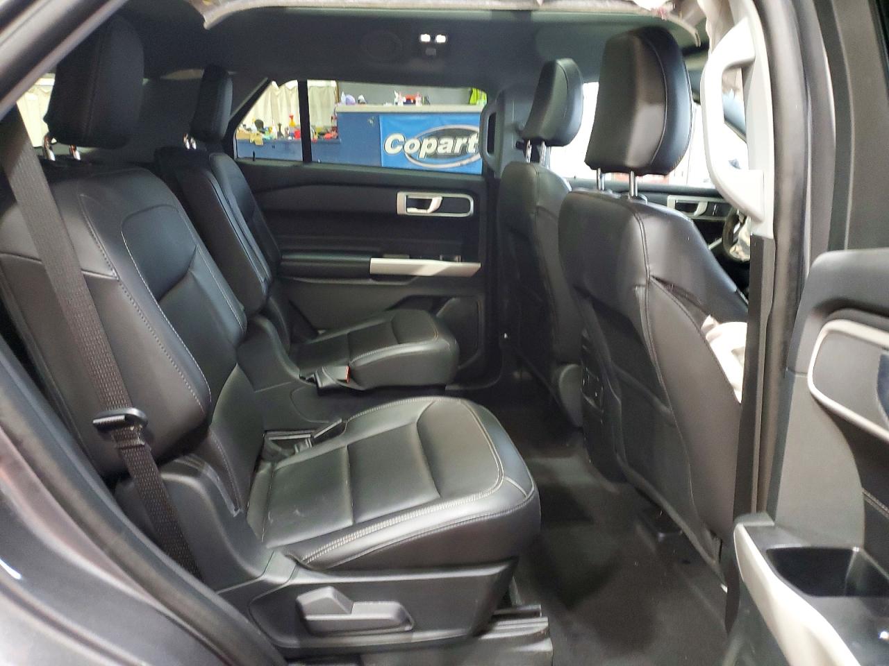 2023 FORD EXPLORER XLT photo 11