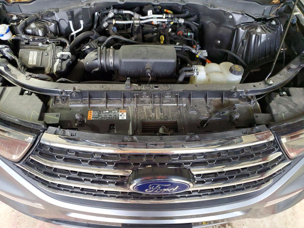 2023 FORD EXPLORER XLT photo 12