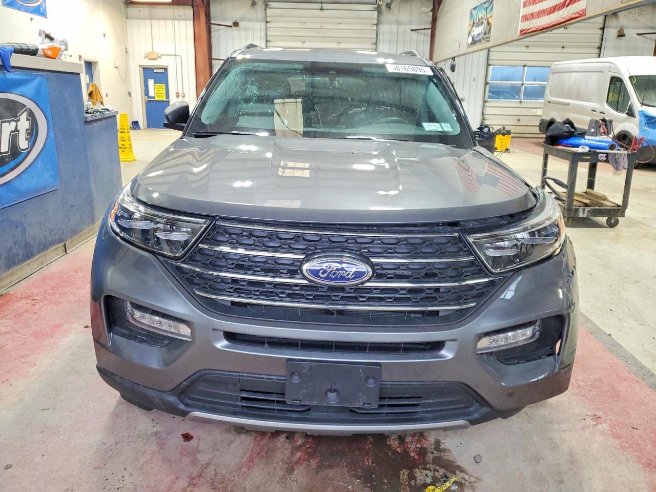 2023 FORD EXPLORER XLT photo 5