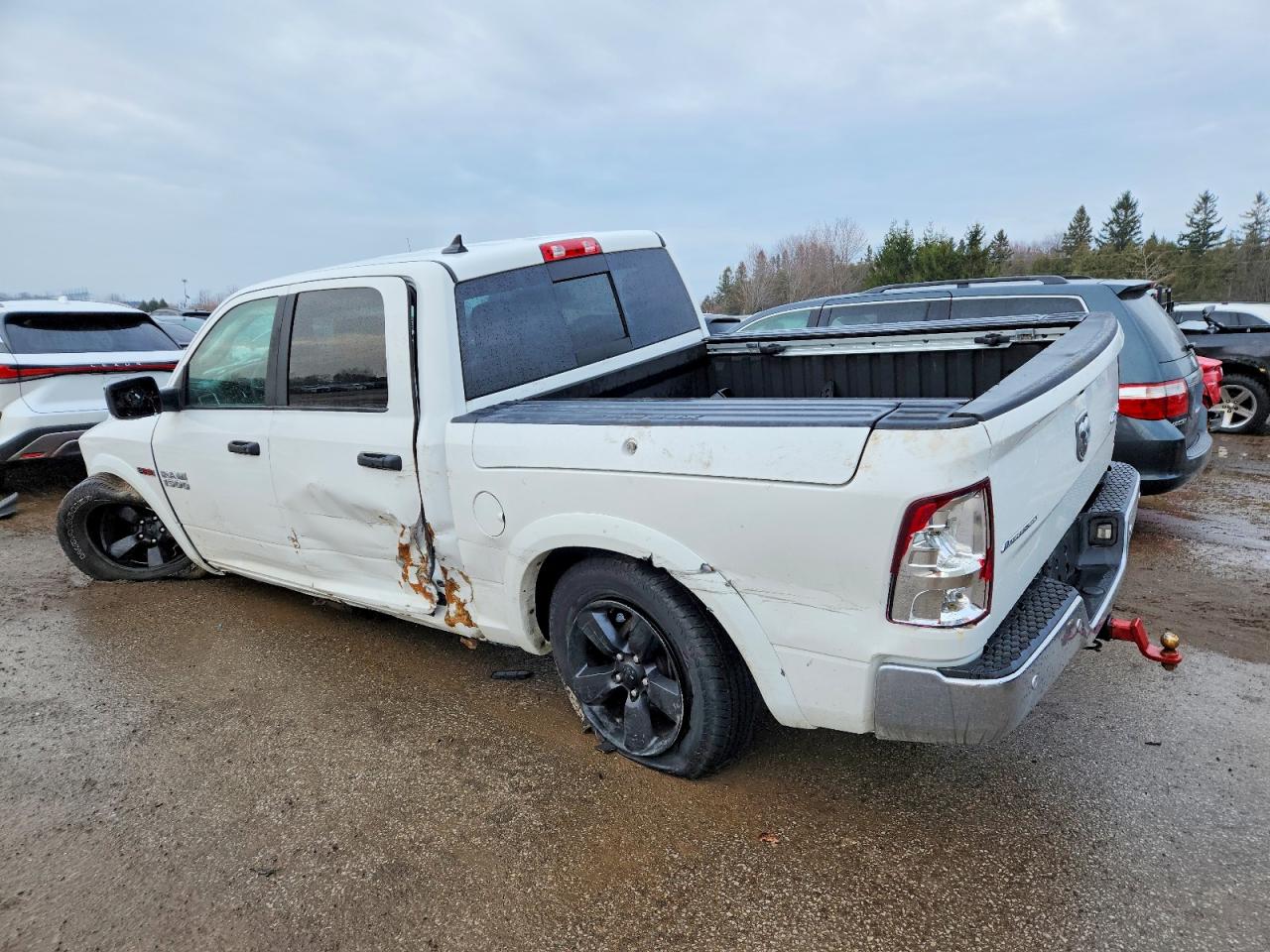 2018 RAM 1500 SLT photo 2