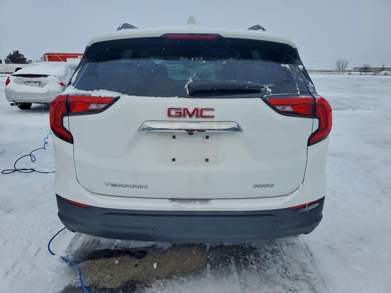 2020 GMC TERRAIN SLE photo 6