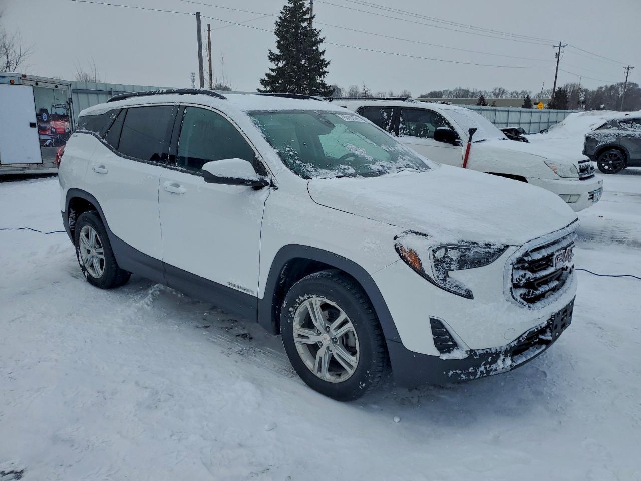 2020 GMC TERRAIN SLE photo 4