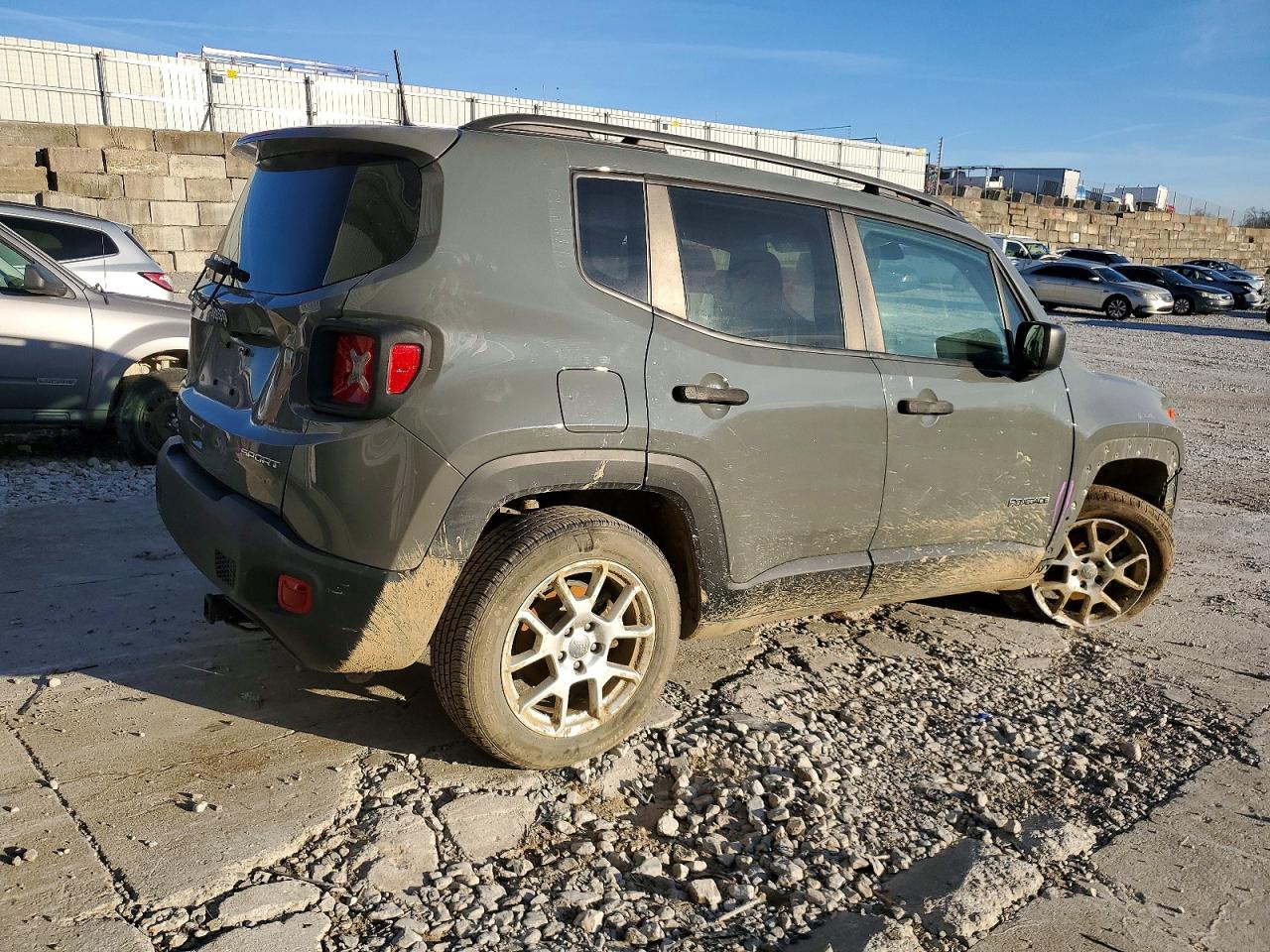 2020 JEEP RENEGADE SPORT photo 3