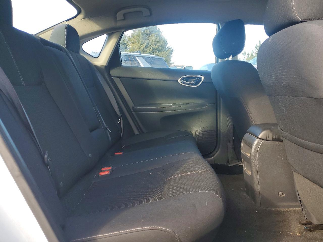 2015 NISSAN SENTRA S photo 10