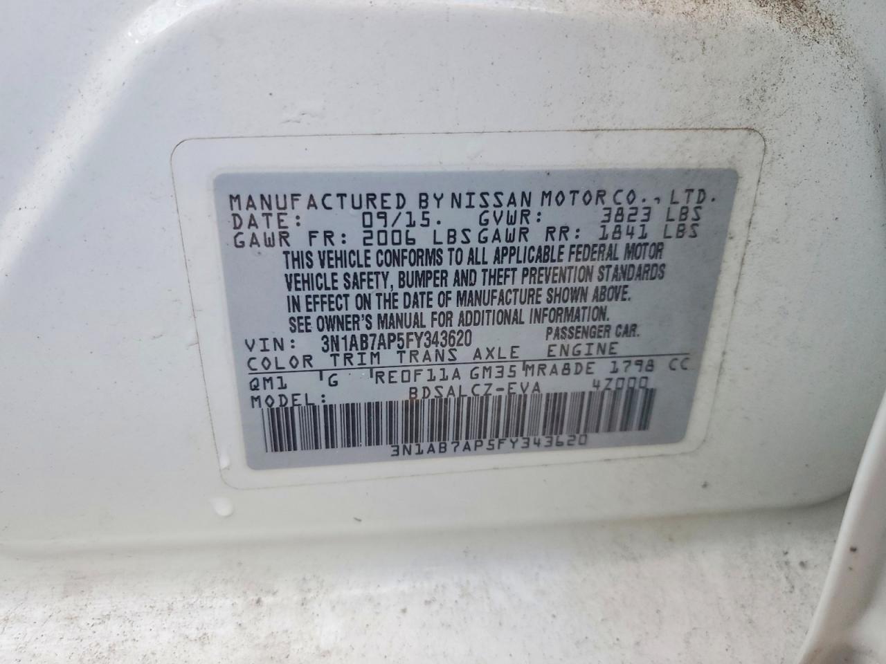 2015 NISSAN SENTRA S photo 12