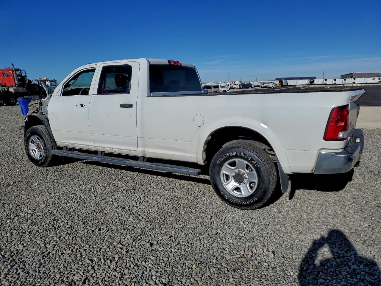 2018 RAM 3500 ST photo 2
