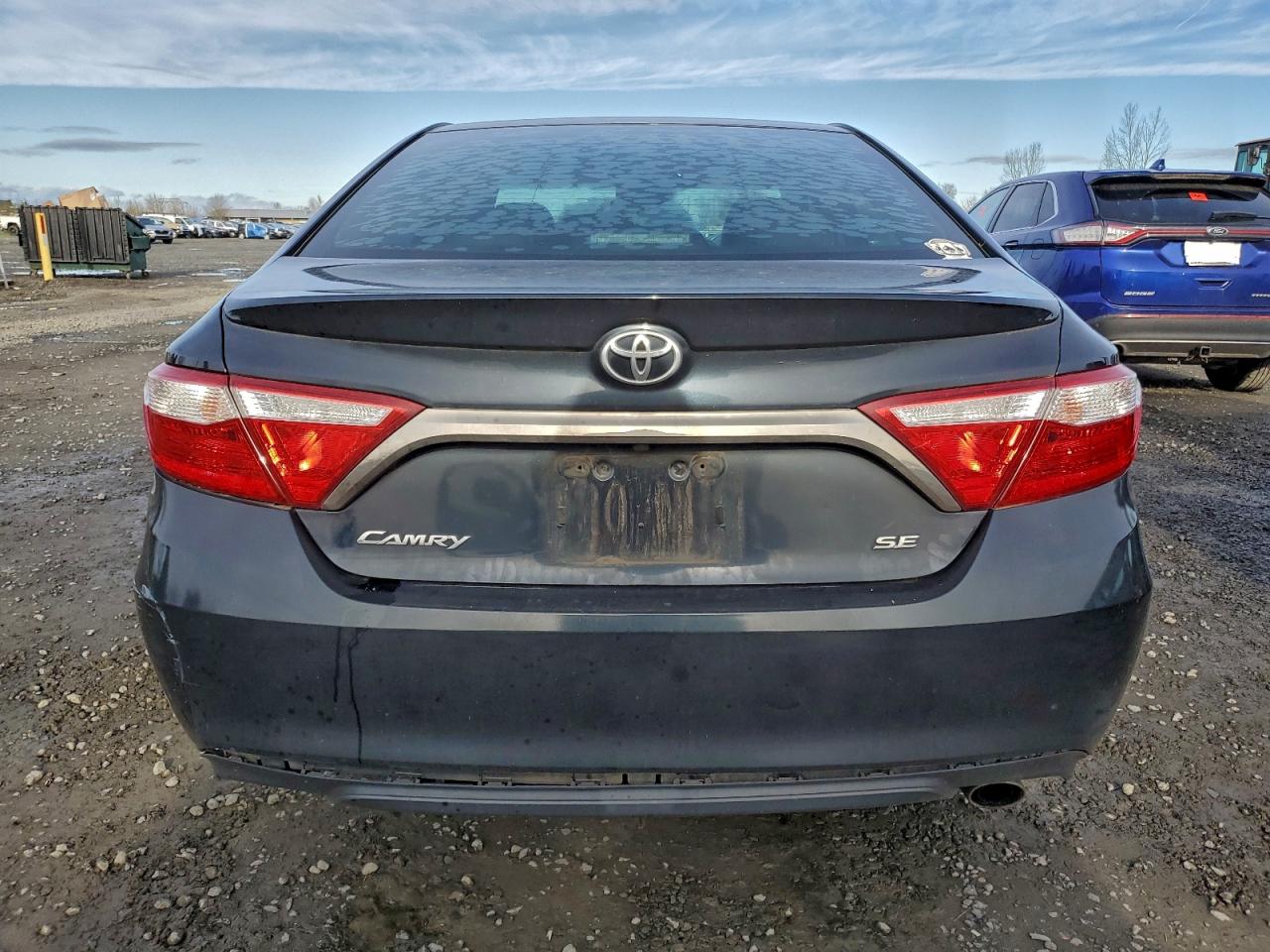 2016 TOYOTA CAMRY LE photo 6