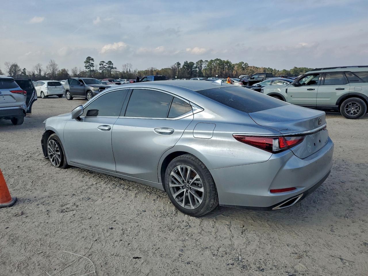 2022 LEXUS ES 350 BASE photo 2