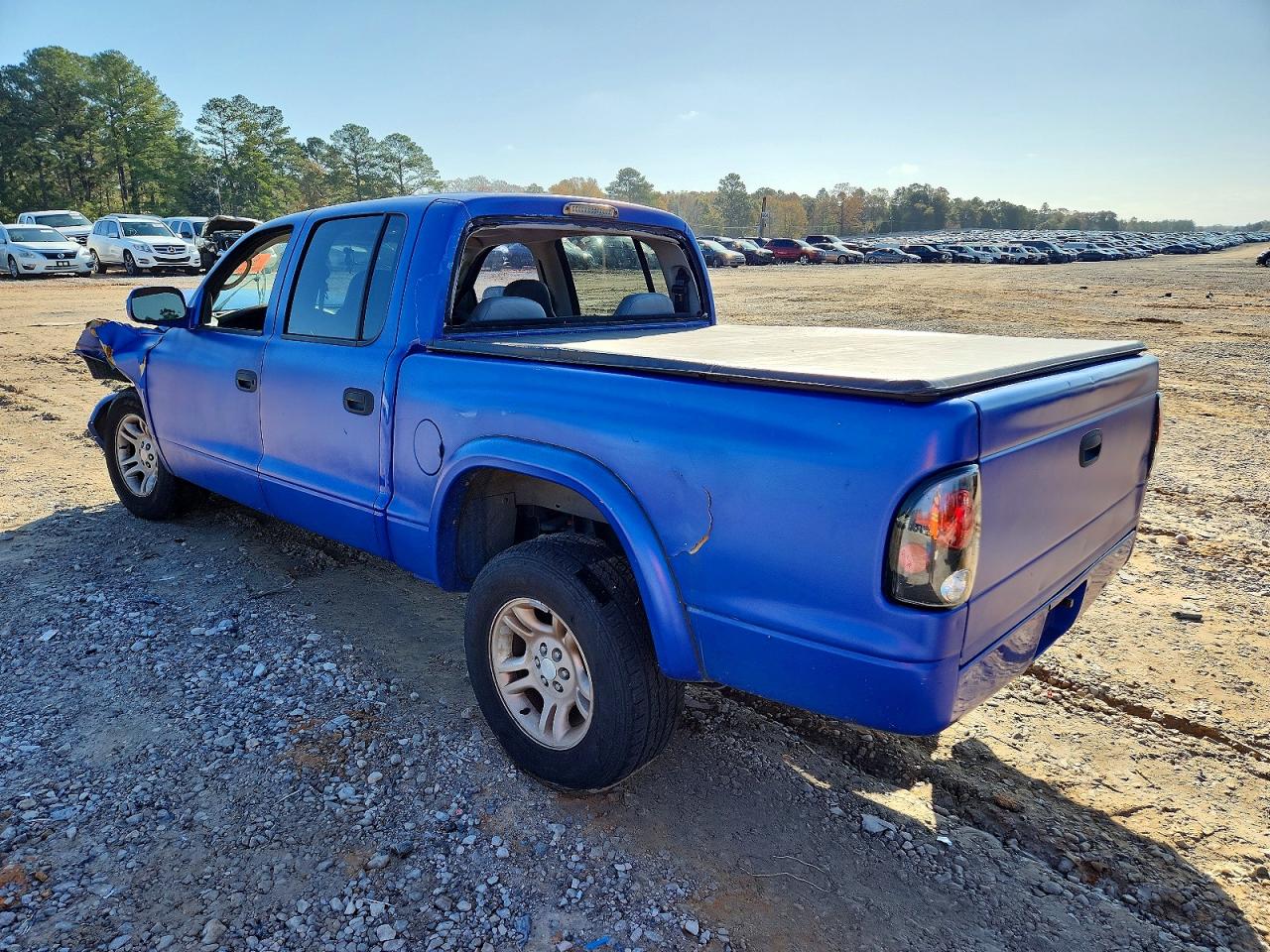 2004 DODGE DAKOTA QUAD SLT photo 3