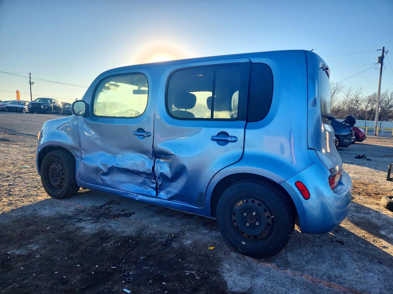 2013 NISSAN CUBE photo 2