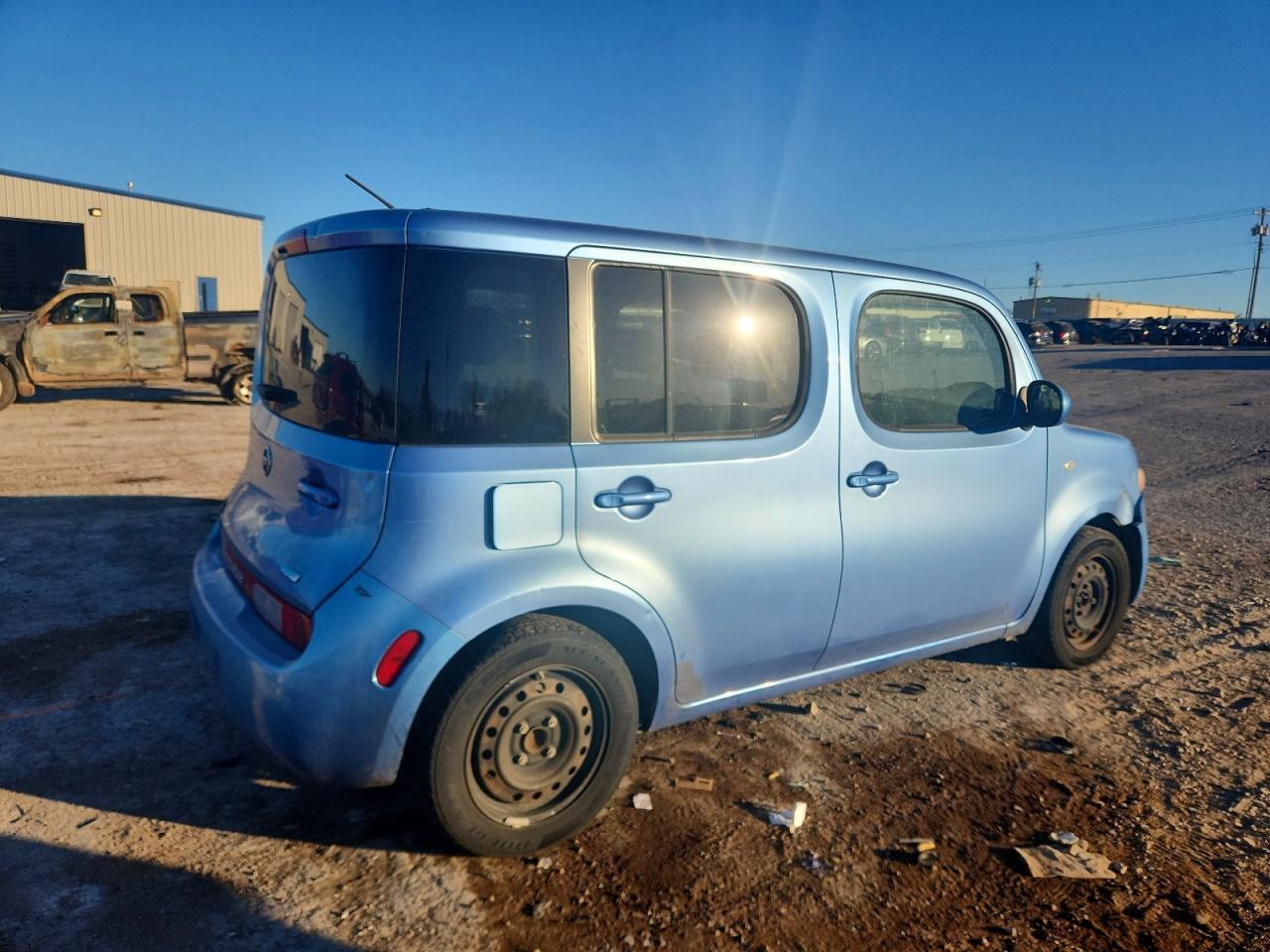 2013 NISSAN CUBE photo 3