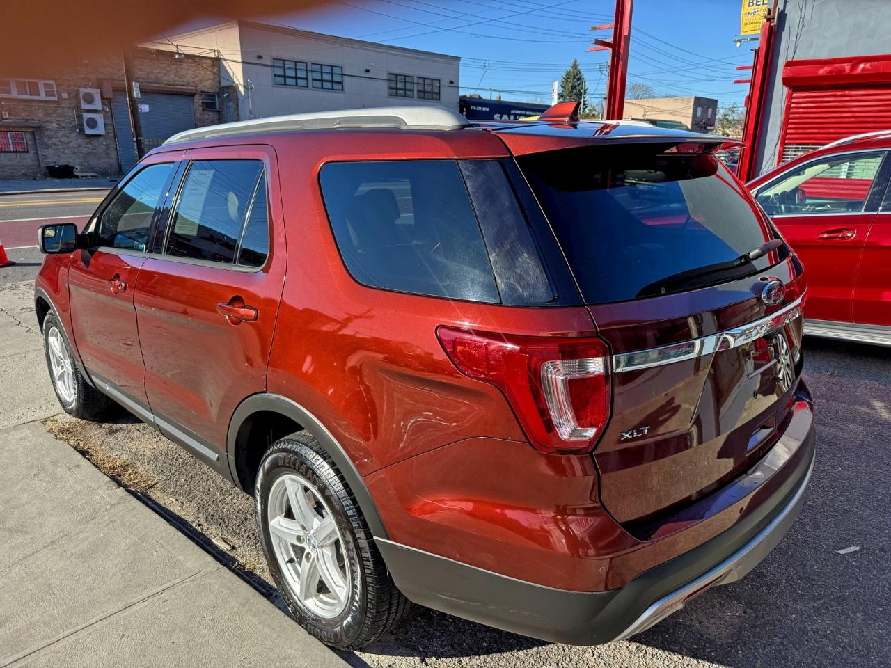 2017 FORD EXPLORER photo 3