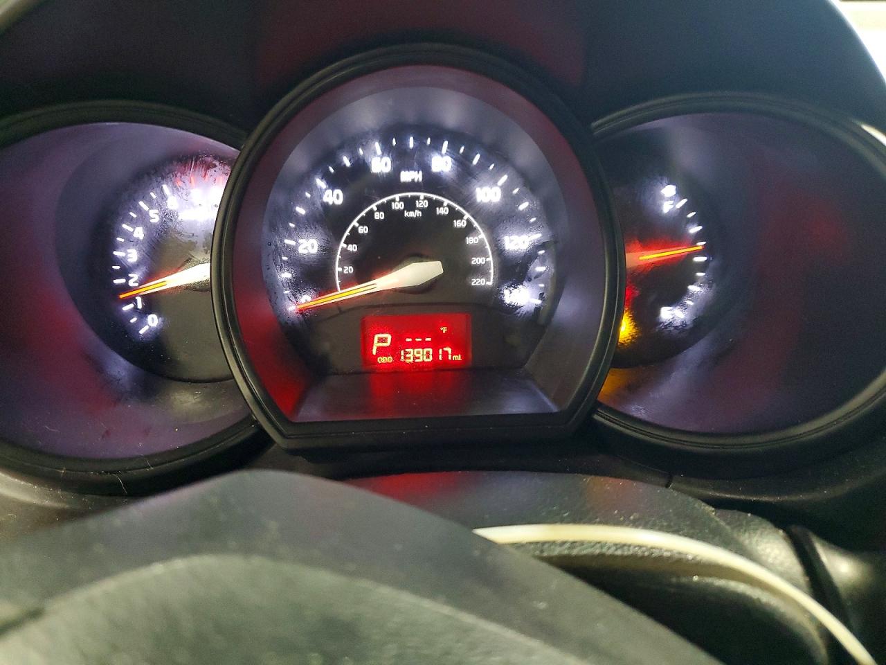 2013 KIA RIO LX photo 17