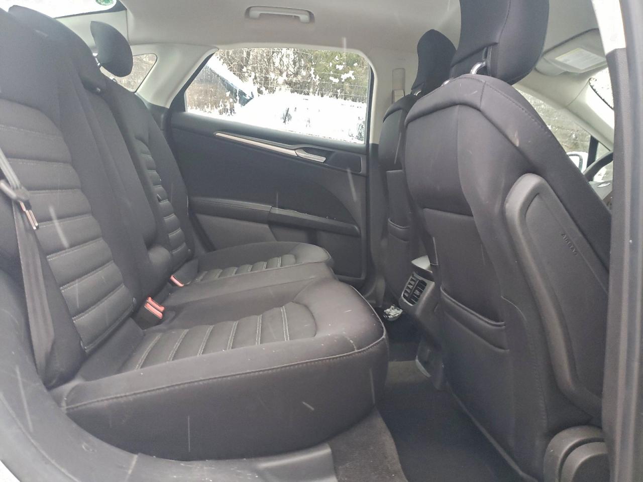 2013 FORD FUSION SE photo 10