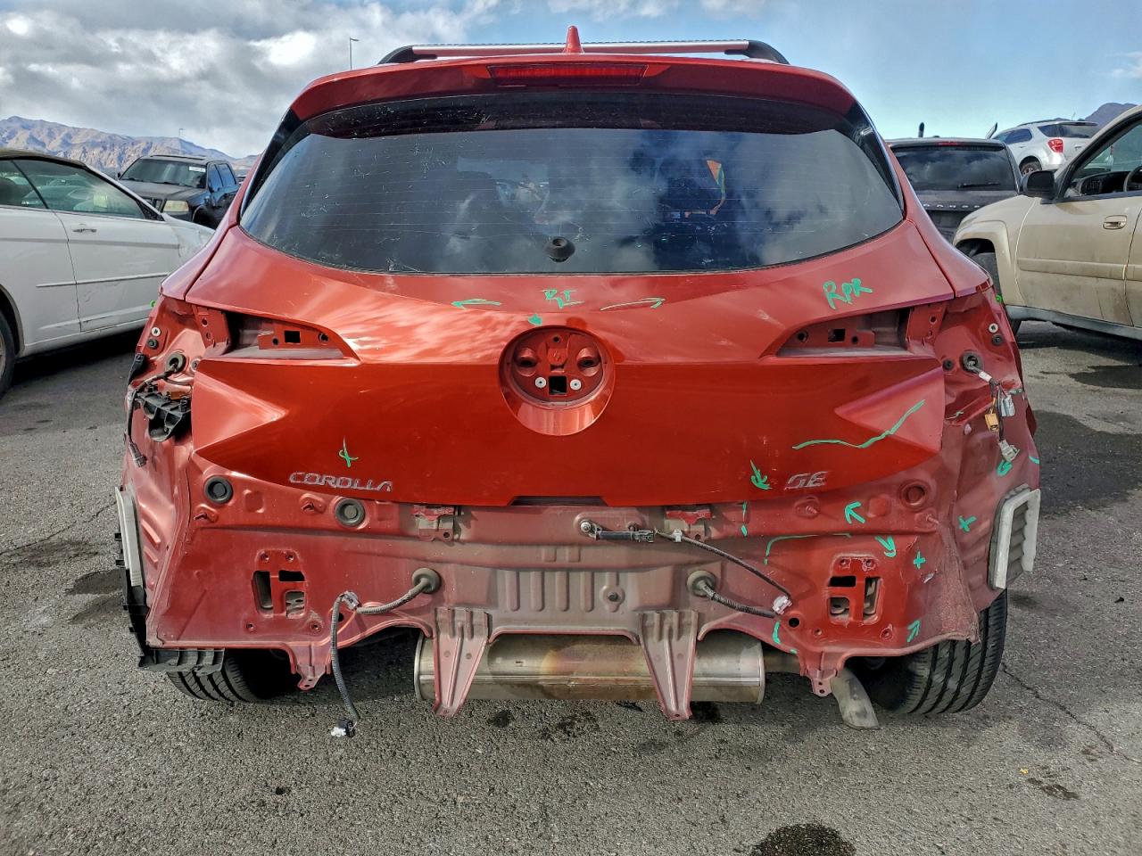 2020 TOYOTA COROLLA SE photo 16