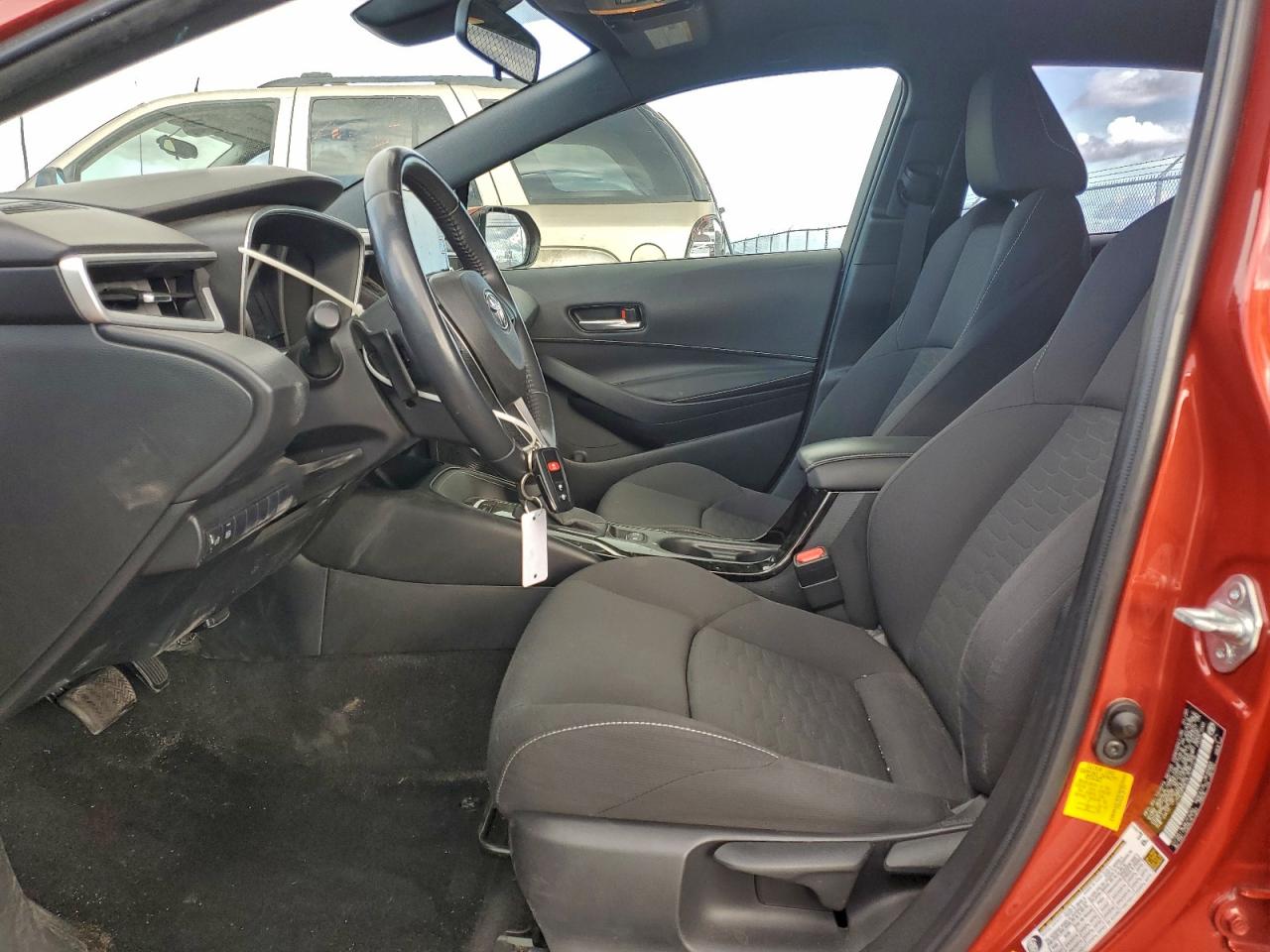 2020 TOYOTA COROLLA SE photo 19