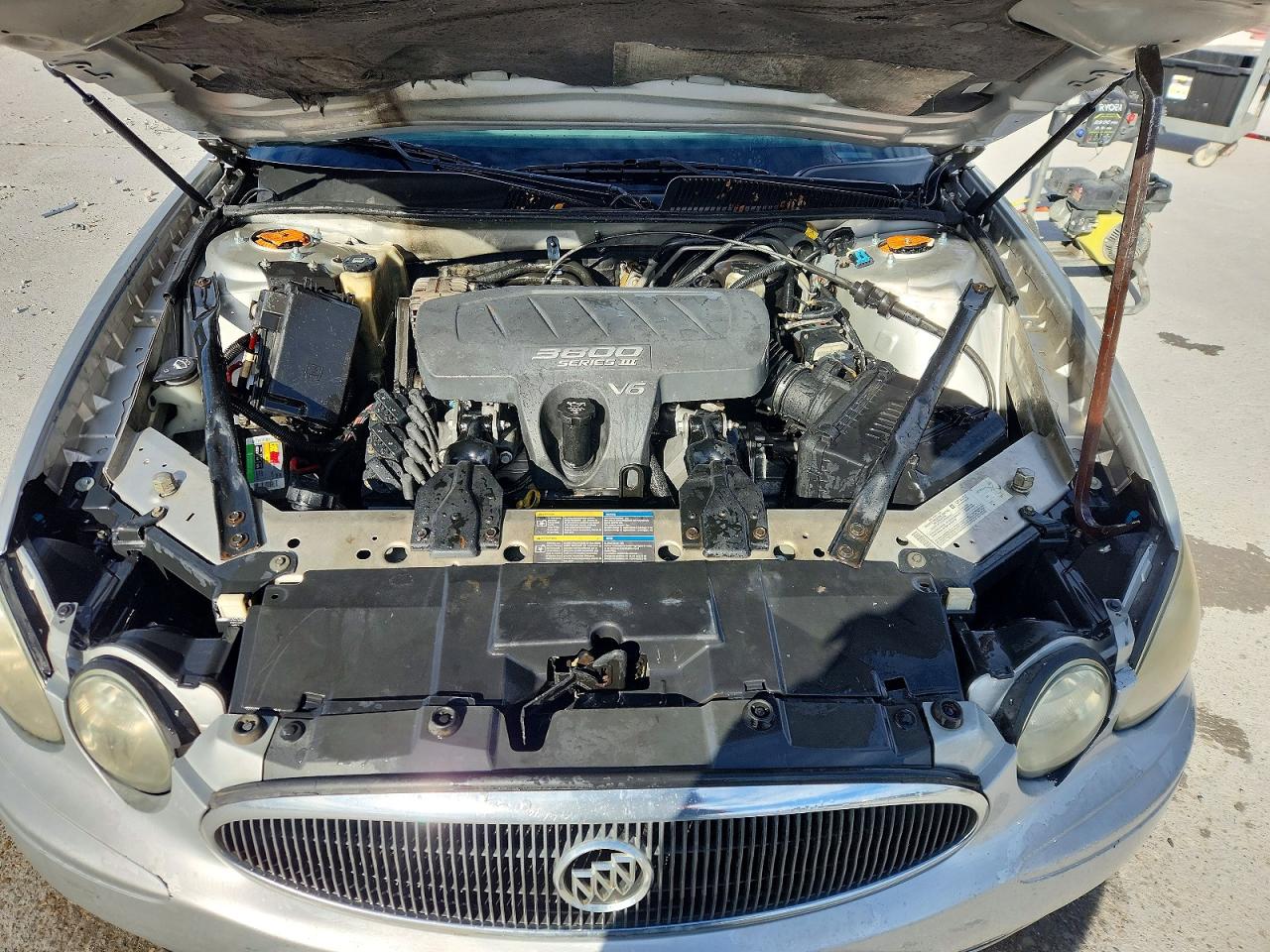 2005 BUICK LACROSSE CXL photo 11