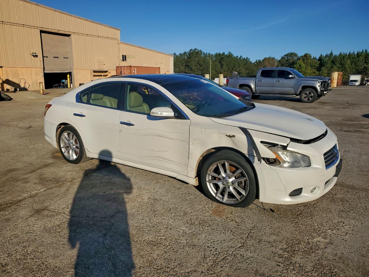 2011 NISSAN MAXIMA S photo 4