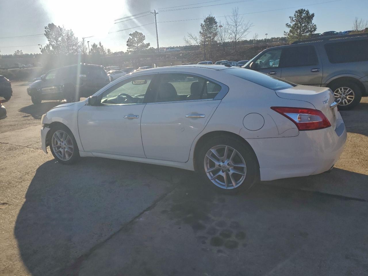 2011 NISSAN MAXIMA S photo 2