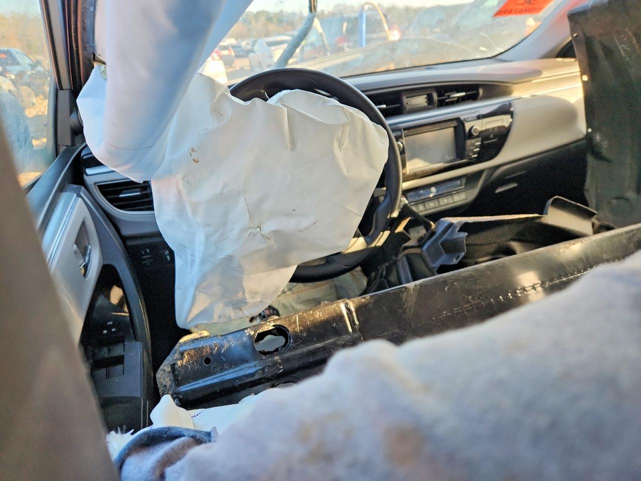 2016 TOYOTA COROLLA L photo 8