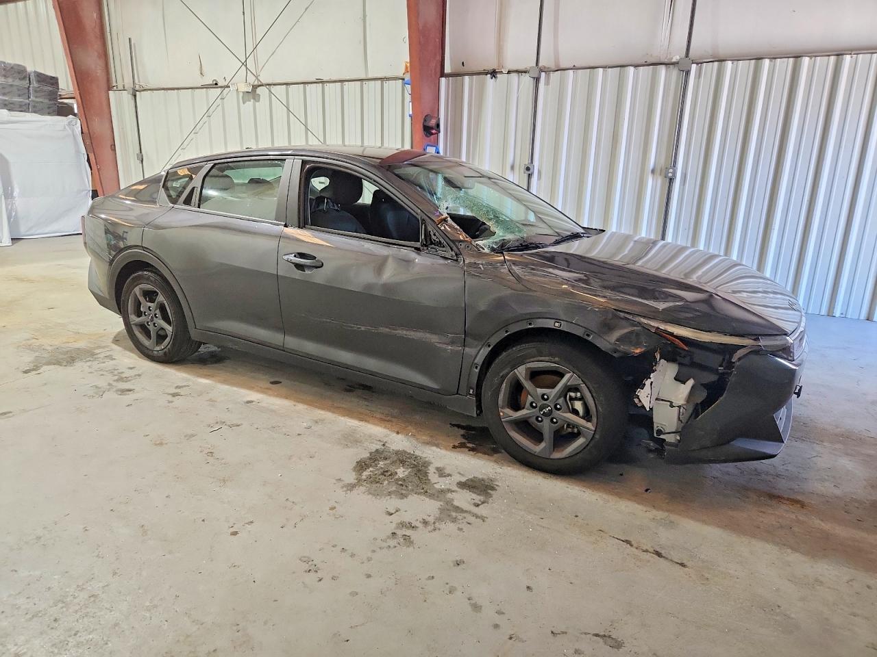 2025 KIA K4 LXS photo 4