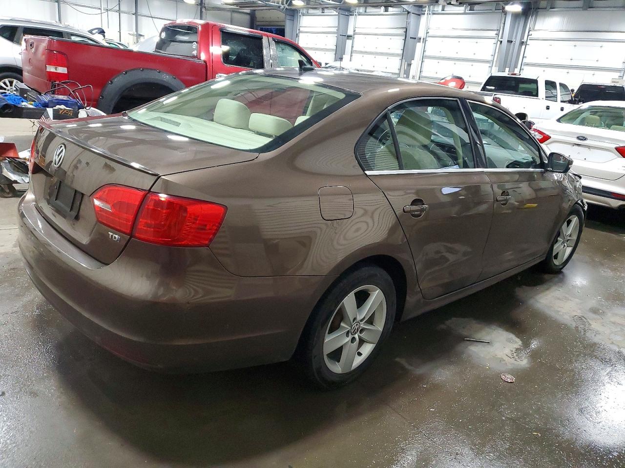 2013 VOLKSWAGEN JETTA TDI photo 3
