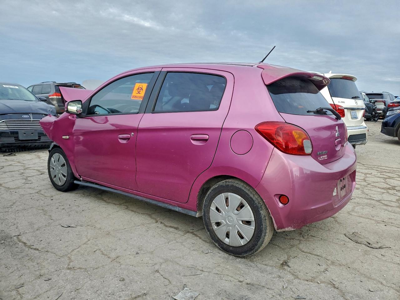 2015 MITSUBISHI MIRAGE DE photo 3