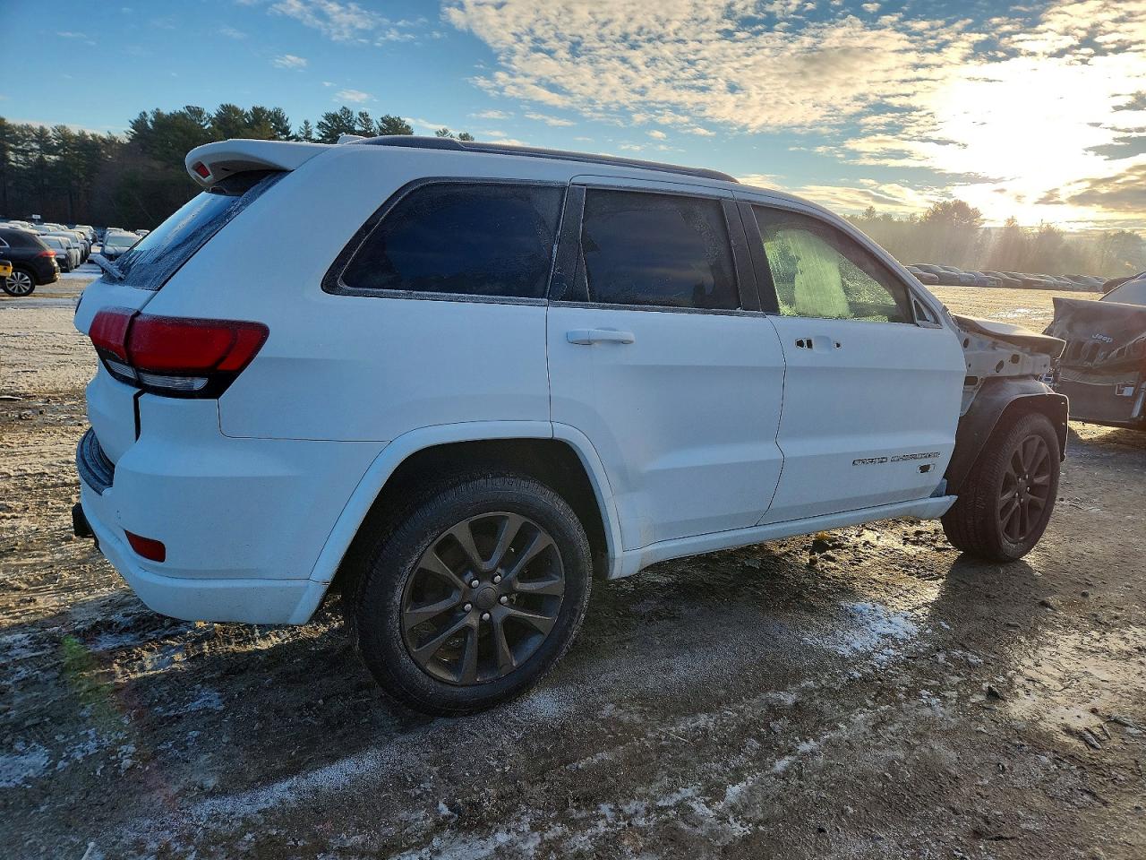 2016 JEEP GRAND CHEROKEE LIMITED photo 3