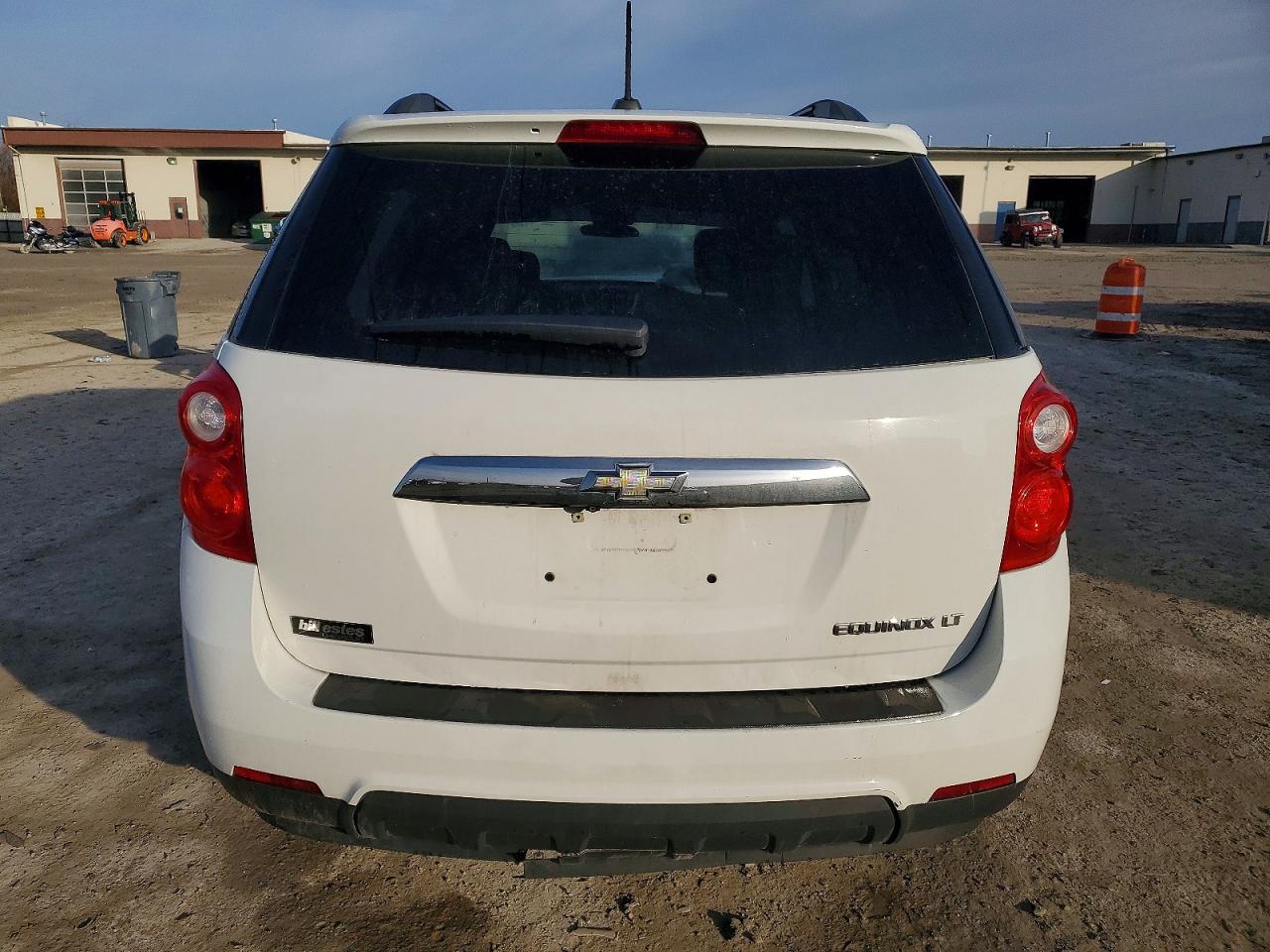 2015 CHEVROLET EQUINOX LT photo 6