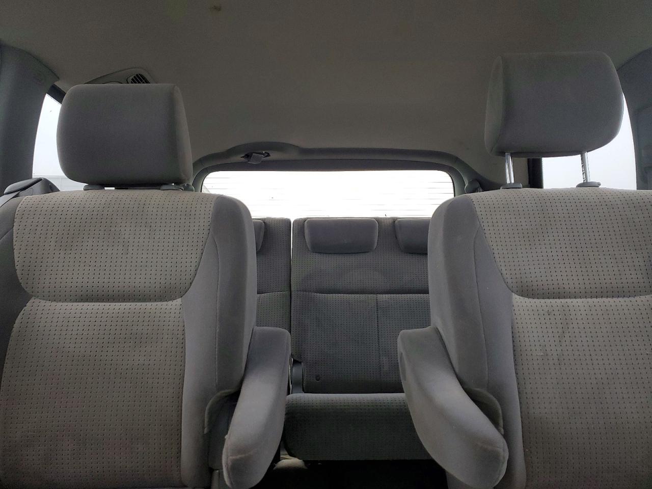 2007 TOYOTA SIENNA CE photo 10