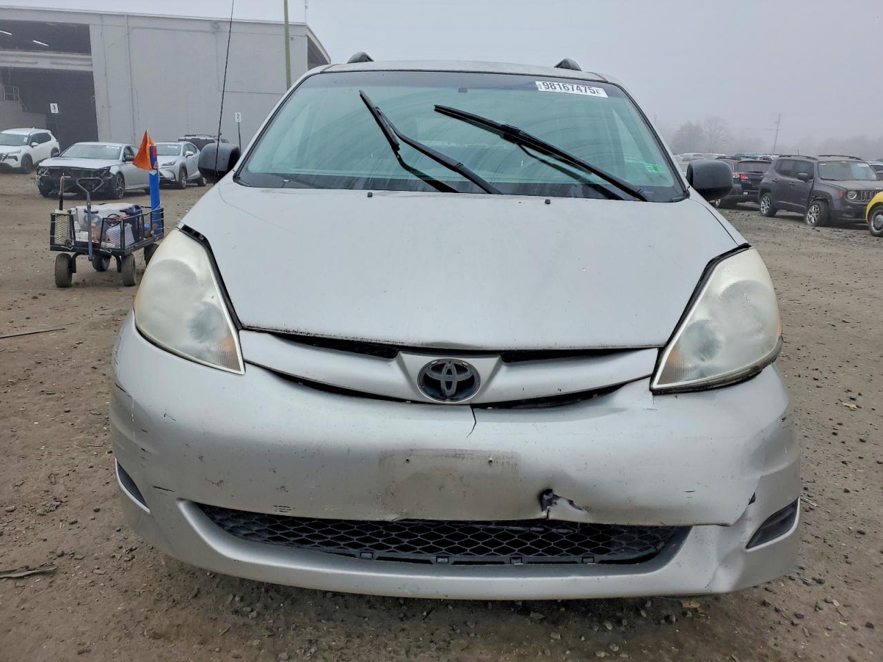 2007 TOYOTA SIENNA CE photo 5