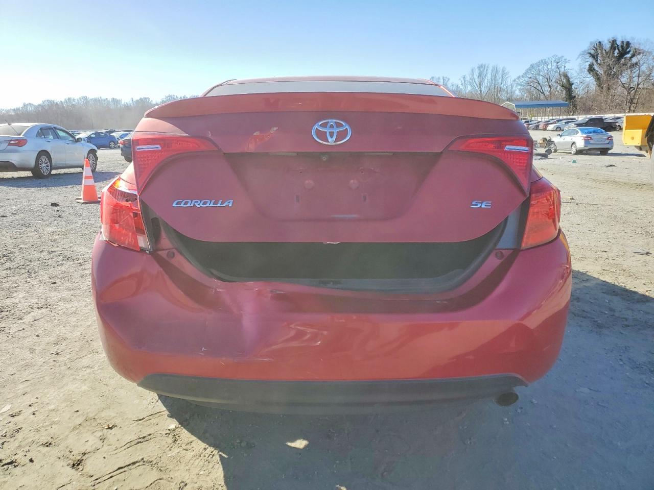 2018 TOYOTA COROLLA L photo 6