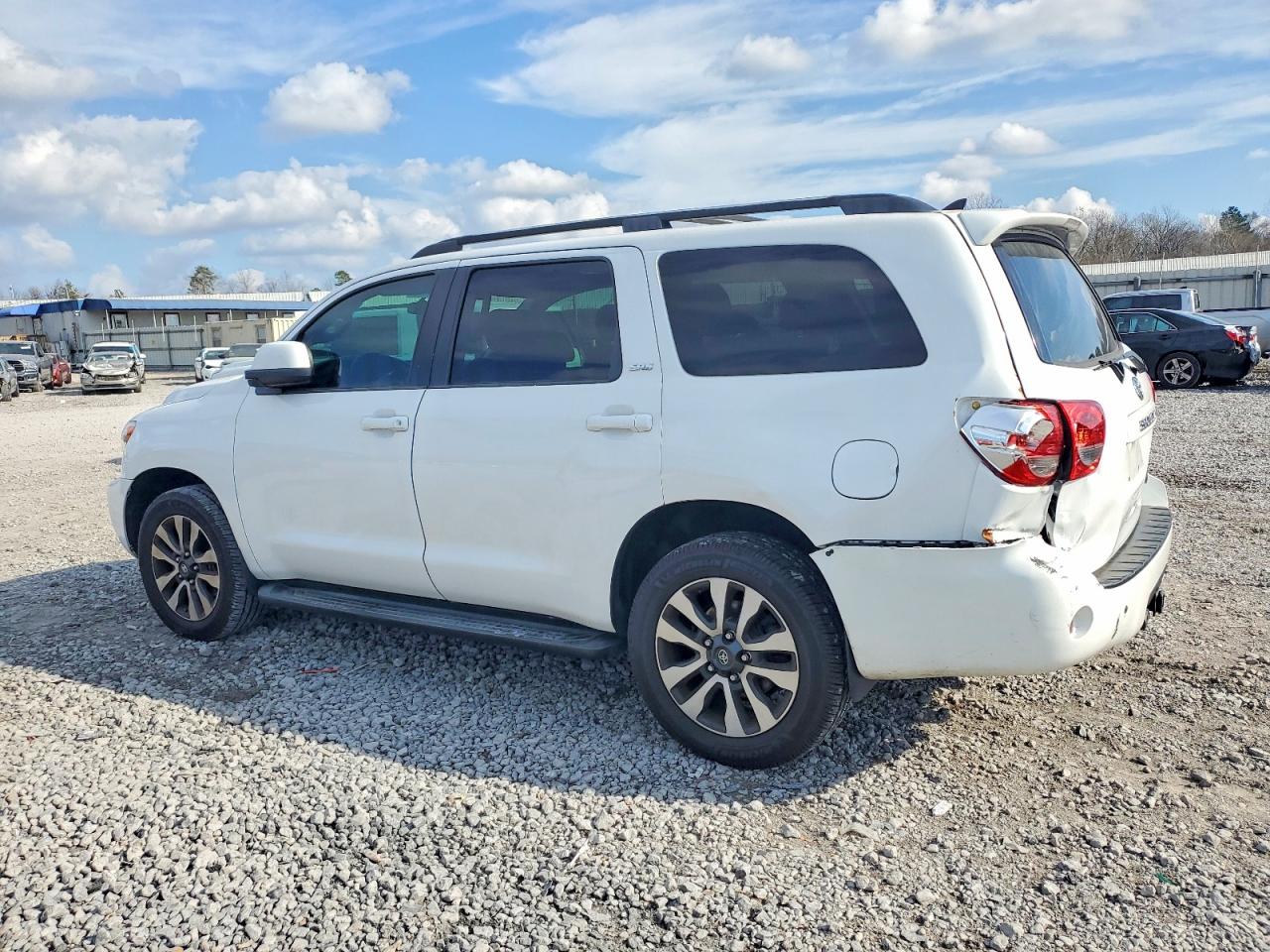 2016 TOYOTA SEQUOIA SR5 photo 2