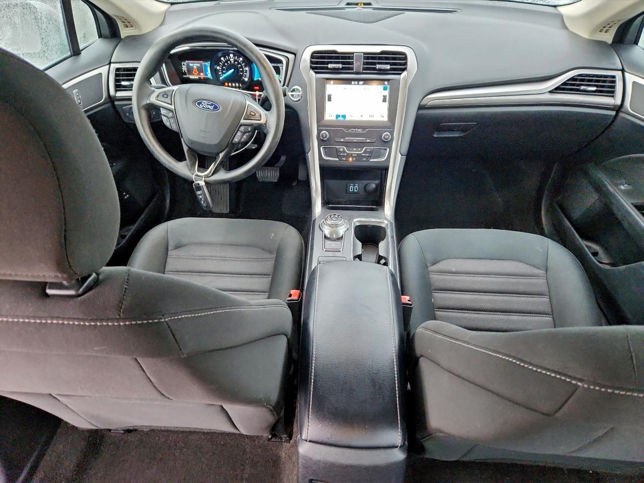 2019 FORD FUSION SE photo 8