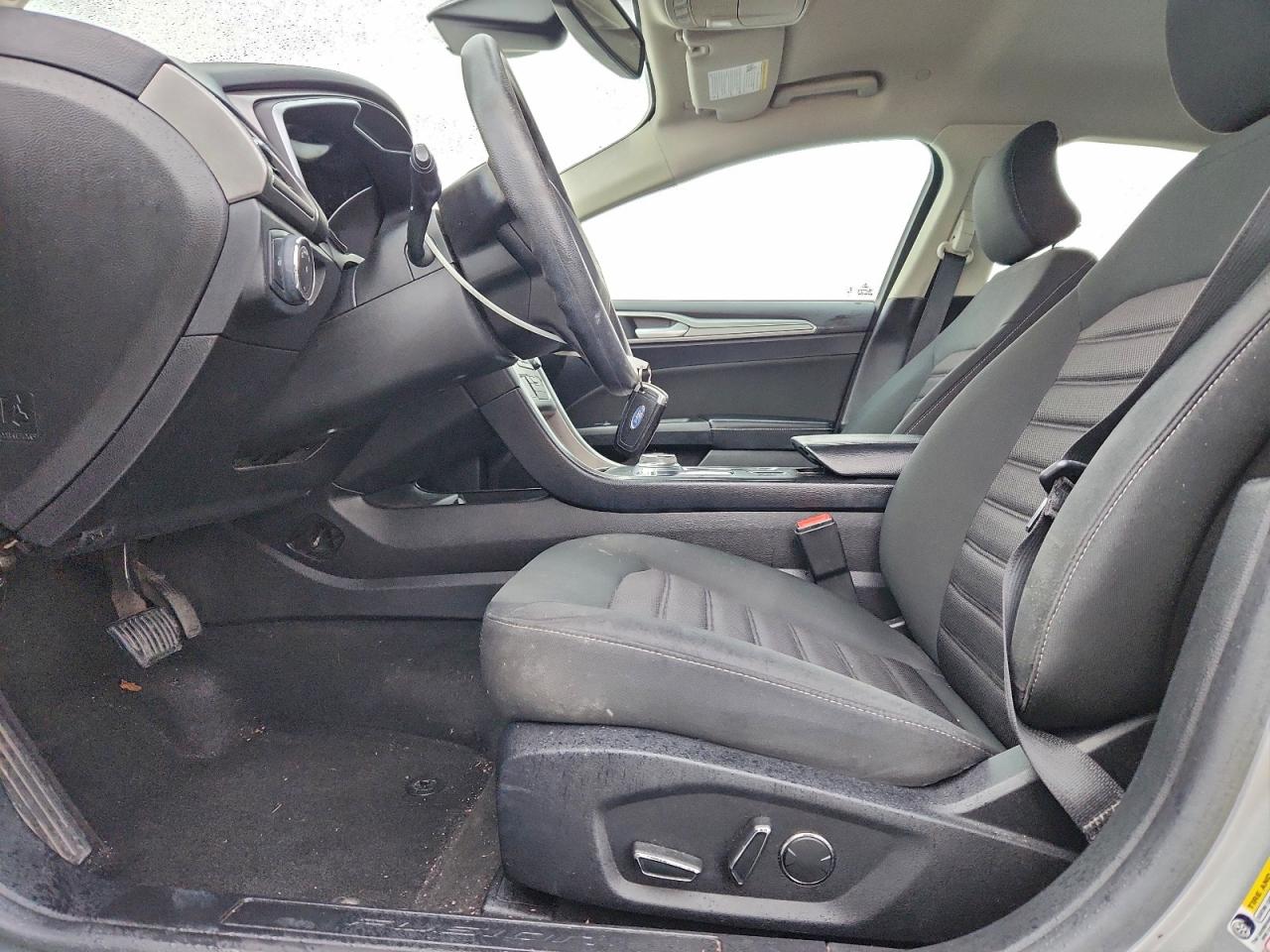 2019 FORD FUSION SE photo 7