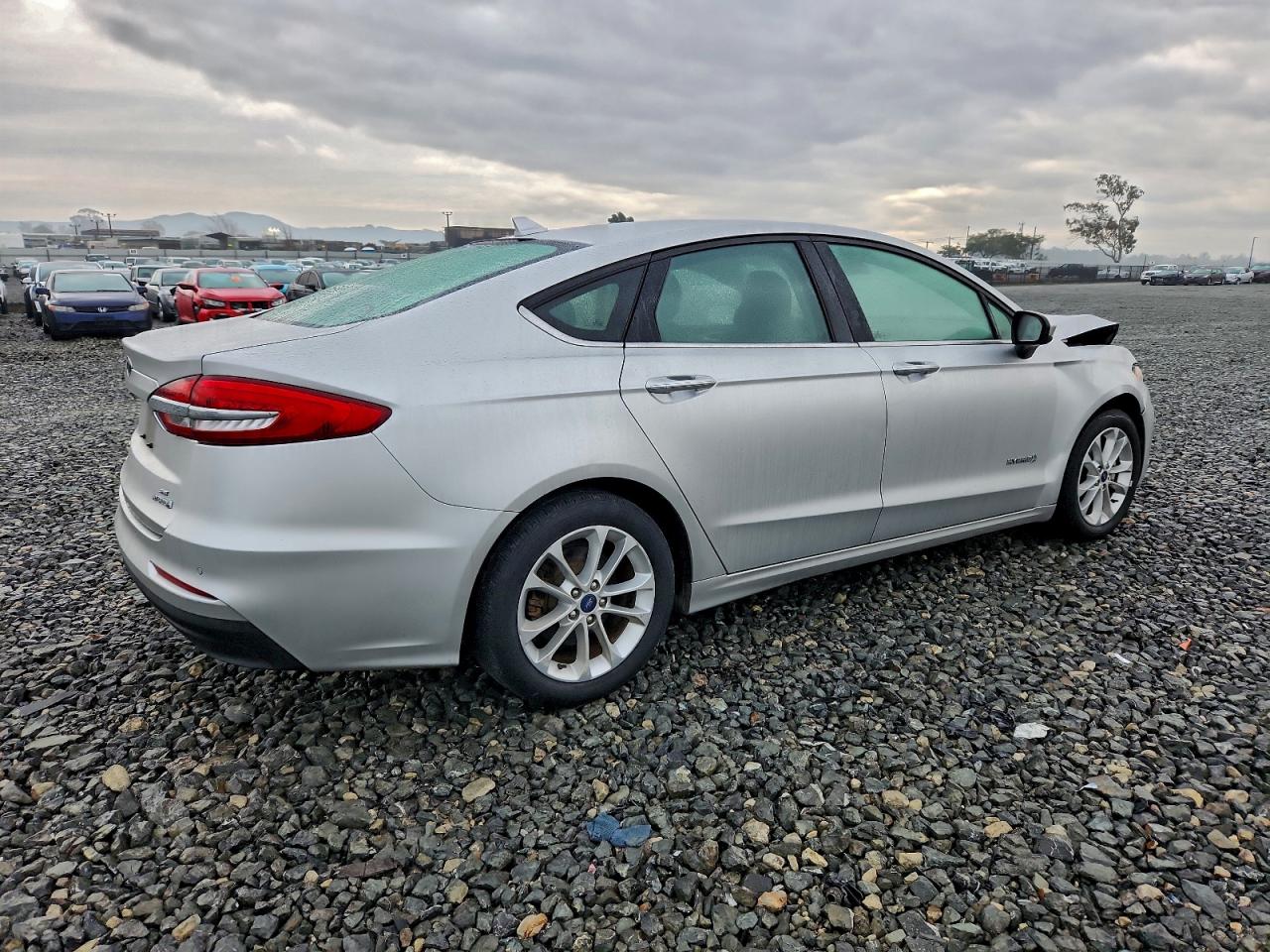 2019 FORD FUSION SE photo 3