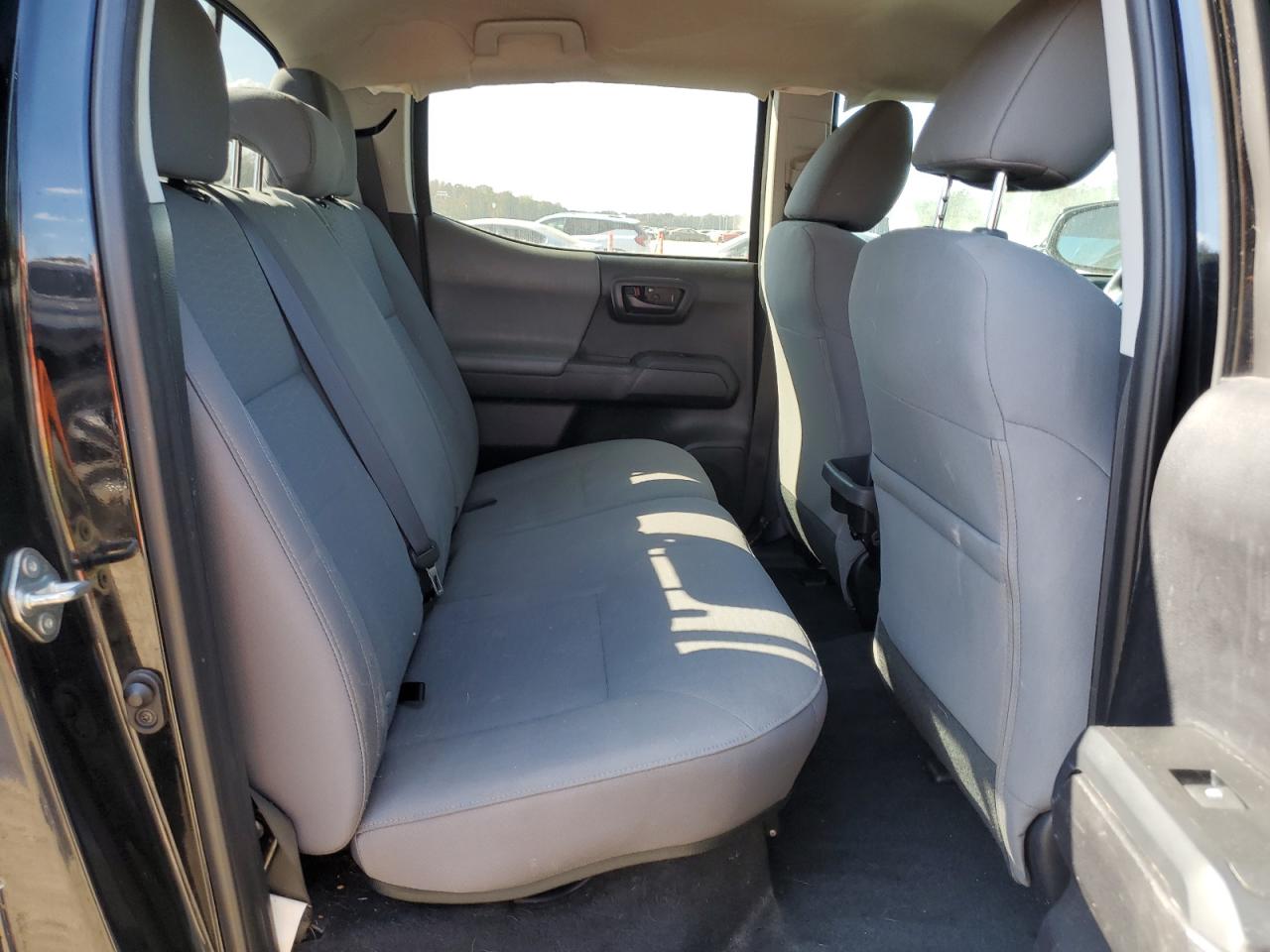 2019 TOYOTA TACOMA DOUBLE CAB photo 10