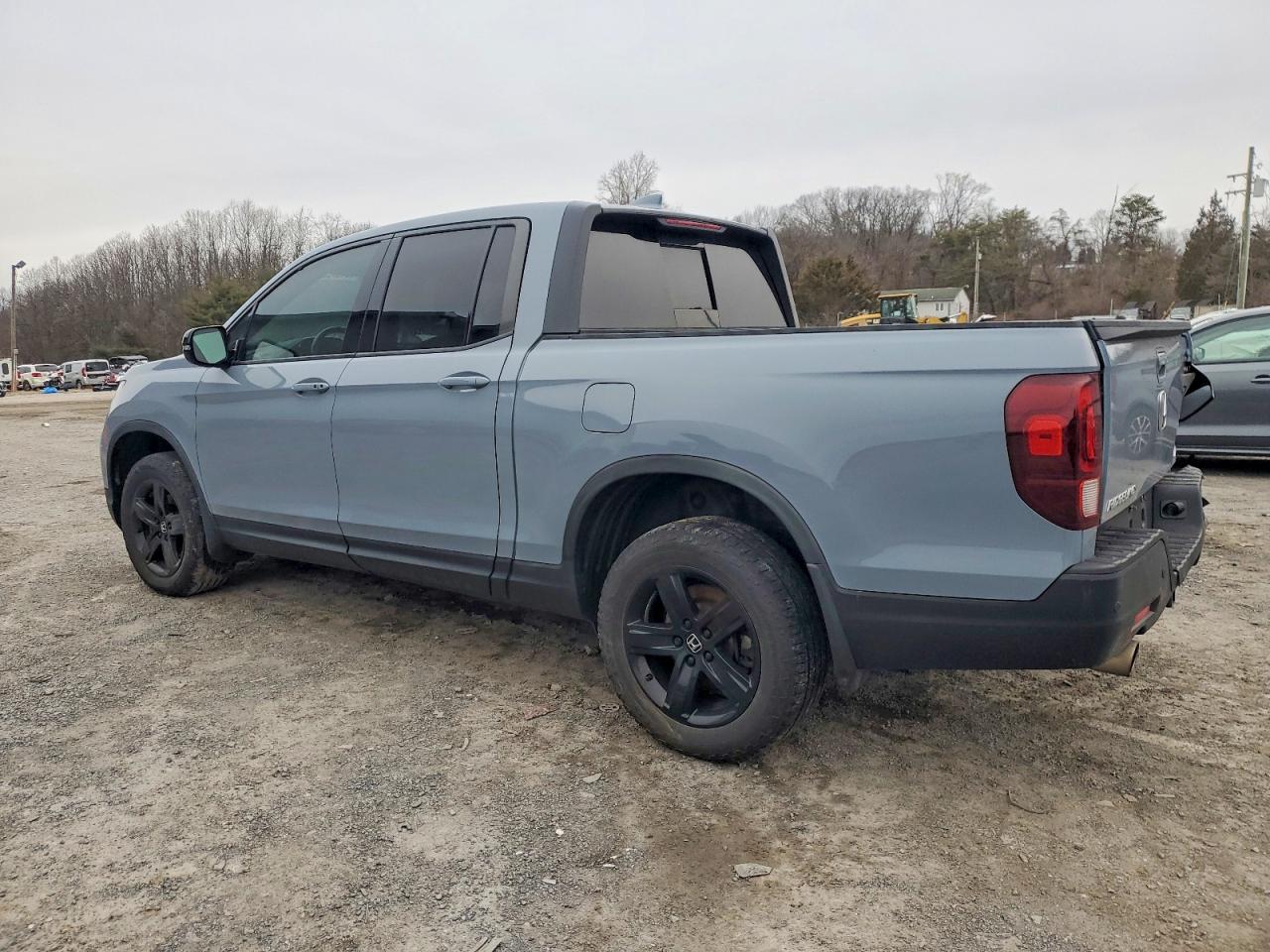 2022 HONDA RIDGELINE BLACK EDITION photo 2