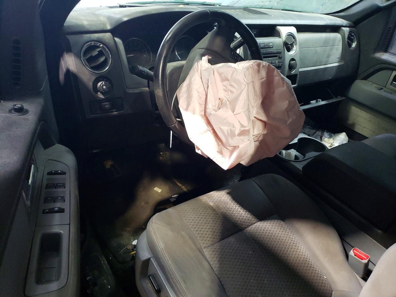 2011 FORD F150 SUPERCREW photo 22