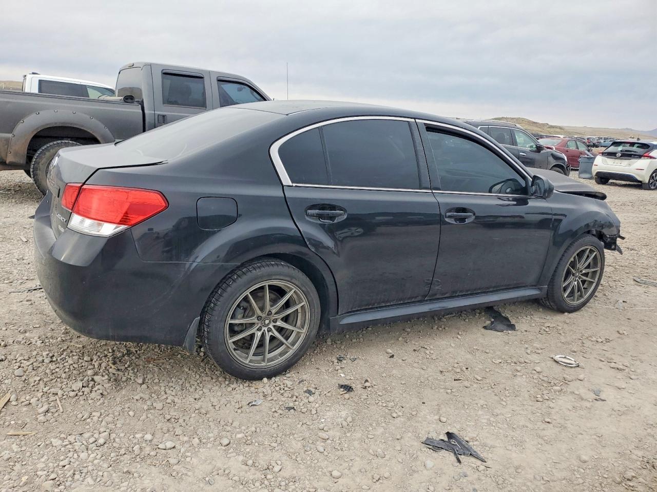 2011 SUBARU LEGACY 2.5I photo 3