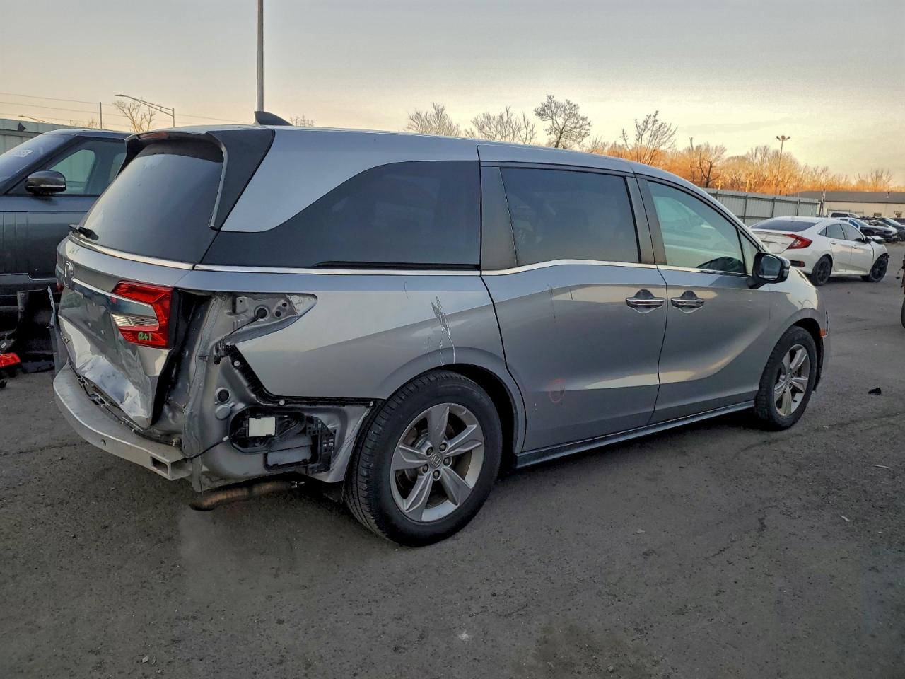 2019 HONDA ODYSSEY EXL photo 3
