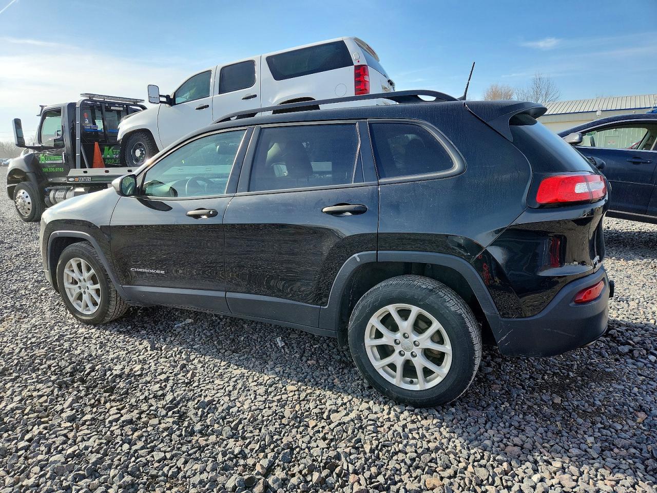 2016 JEEP CHEROKEE SPORT photo 2