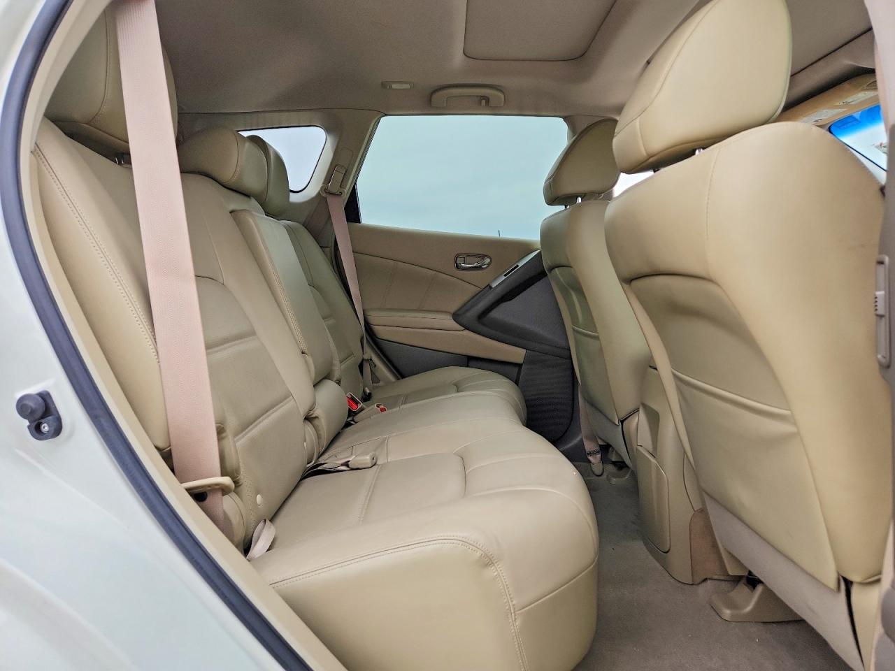 2014 NISSAN MURANO S photo 19