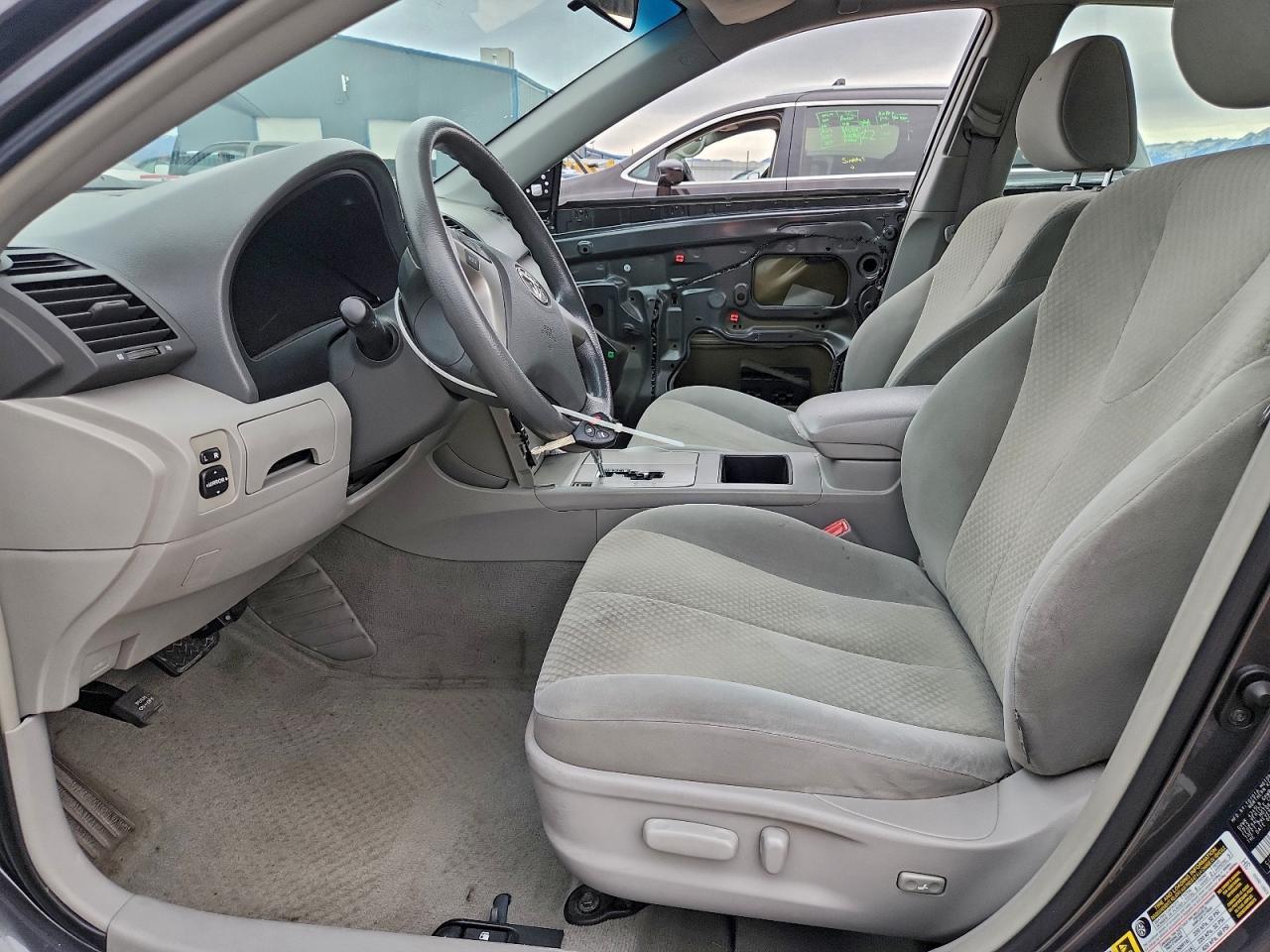 2009 TOYOTA CAMRY BASE photo 7
